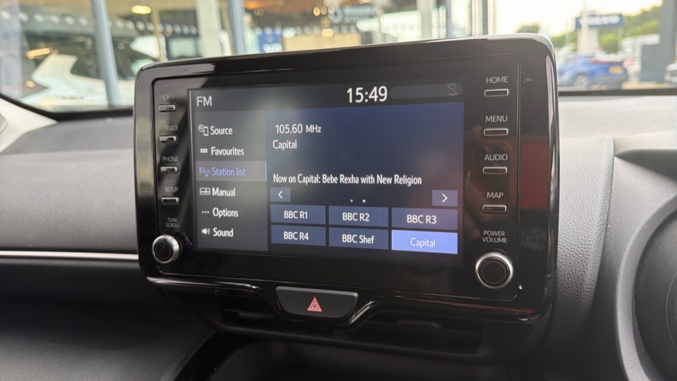 Toyota Yaris Cross 1.5 Hybrid Icon 5dr CVT Hybrid Estate - Image 32