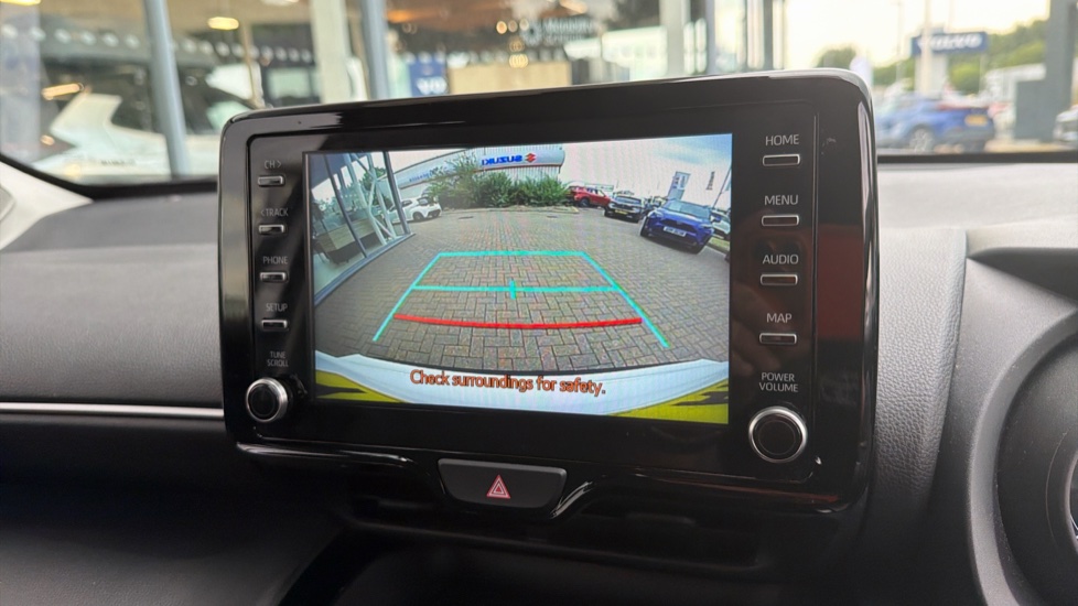 Toyota Yaris Cross 1.5 Hybrid Icon 5dr CVT Hybrid Estate - Image 33