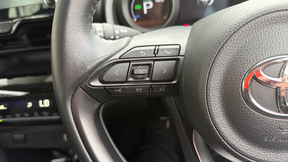 Toyota Yaris Cross 1.5 Hybrid Icon 5dr CVT Hybrid Estate - Image 36