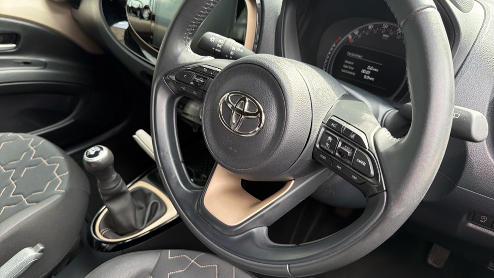 Toyota Aygo X 1.0 VVT-i Exclusive 5dr Petrol Hatchback - Image 10