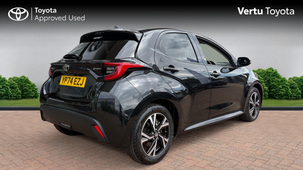 Toyota Yaris 1.5 Hybrid Design 5dr CVT Hybrid Hatchback - Image 2