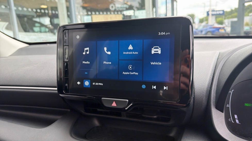 Toyota Yaris 1.5 Hybrid Design 5dr CVT Hybrid Hatchback - Image 9