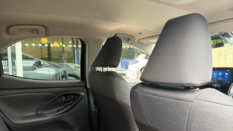 Toyota Yaris 1.5 Hybrid Design 5dr CVT Hybrid Hatchback - Image 19