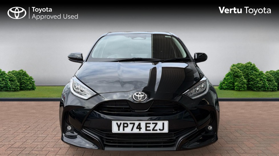 Toyota Yaris 1.5 Hybrid Design 5dr CVT Hybrid Hatchback - Image 22