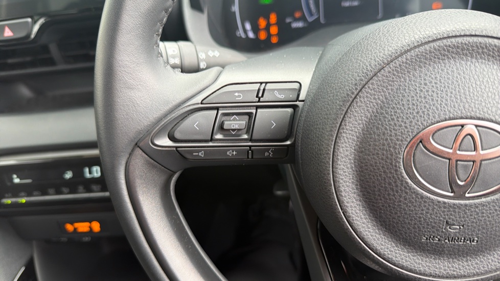 Toyota Yaris 1.5 Hybrid Design 5dr CVT Hybrid Hatchback - Image 36