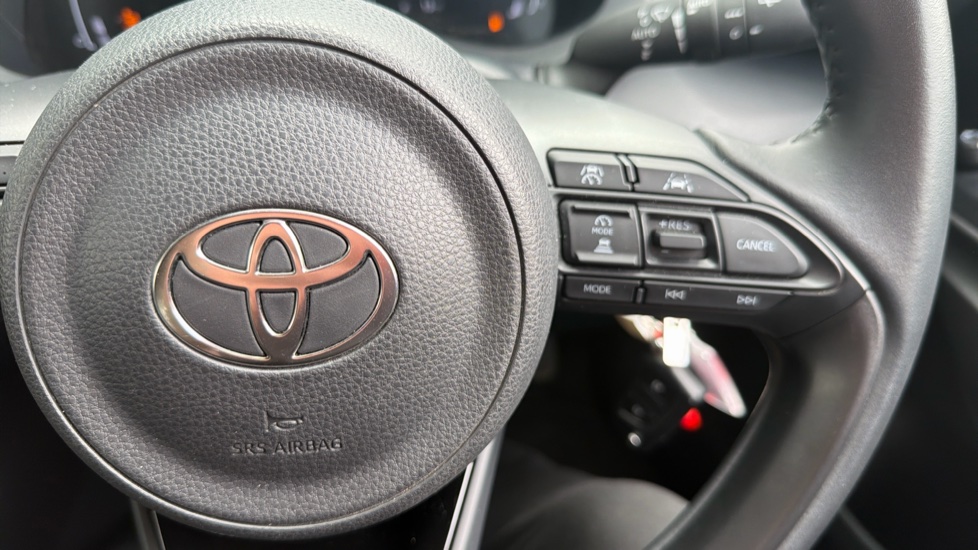 Toyota Yaris 1.5 Hybrid Design 5dr CVT Hybrid Hatchback - Image 37
