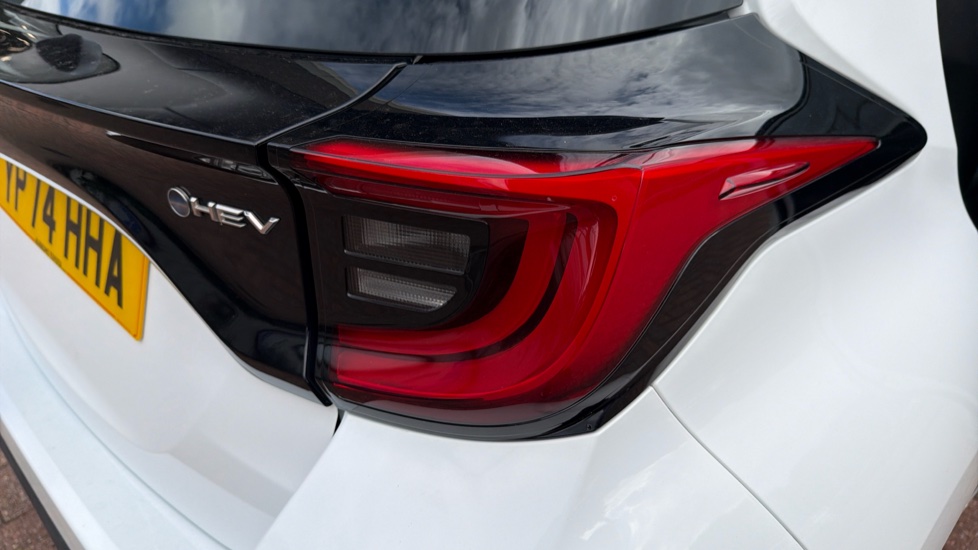 Toyota Yaris 1.5 Hybrid Design 5dr CVT Hybrid Hatchback - Image 21