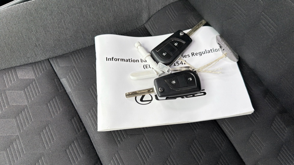 Toyota Yaris 1.5 Hybrid Design 5dr CVT Hybrid Hatchback - Image 27