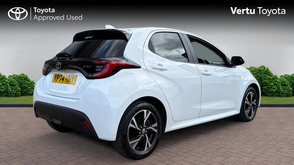 Toyota Yaris 1.5 Hybrid Design 5dr CVT Hybrid Hatchback - Image 2