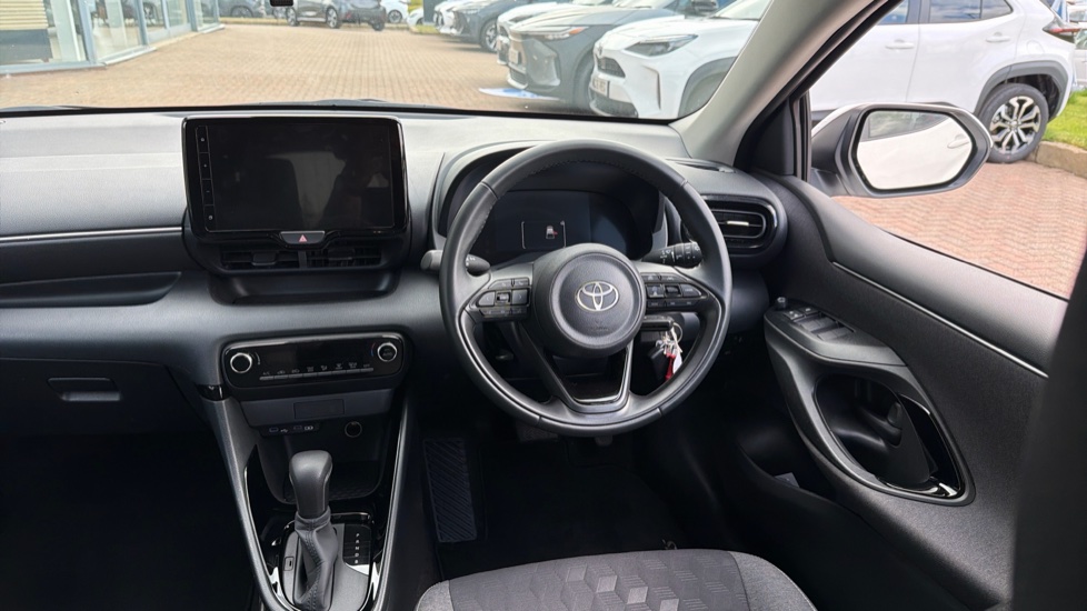 Toyota Yaris 1.5 Hybrid Design 5dr CVT Hybrid Hatchback - Image 7