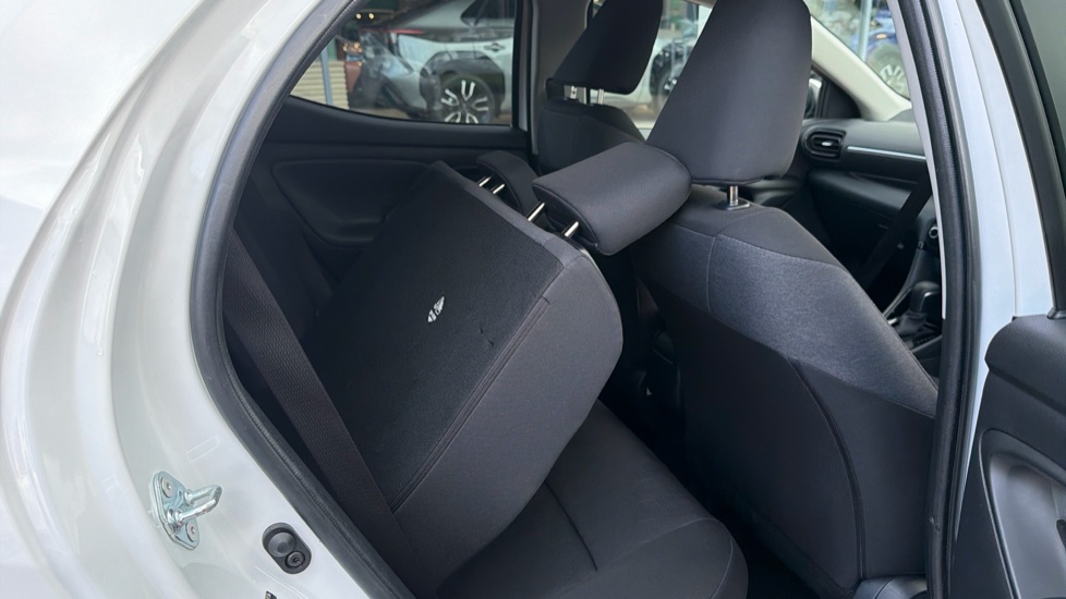 Toyota Yaris 1.5 Hybrid Design 5dr CVT Hybrid Hatchback - Image 18