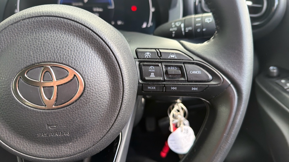 Toyota Yaris 1.5 Hybrid Design 5dr CVT Hybrid Hatchback - Image 37