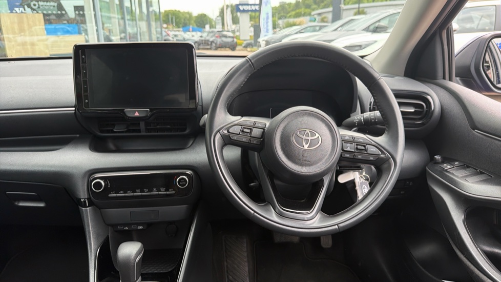 Toyota Yaris 1.5 Hybrid Design 5dr CVT Hybrid Hatchback - Image 10