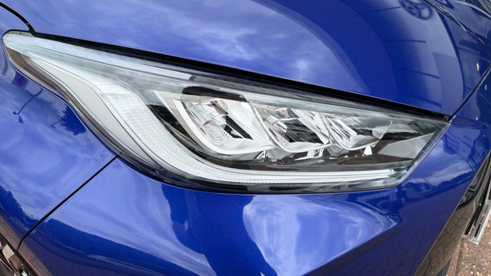 Toyota Yaris 1.5 Hybrid Design 5dr CVT Hybrid Hatchback - Image 20