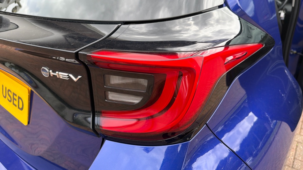 Toyota Yaris 1.5 Hybrid Design 5dr CVT Hybrid Hatchback - Image 21