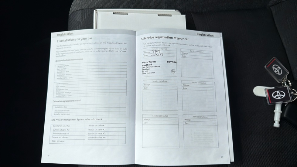 Toyota Yaris 1.5 Hybrid Design 5dr CVT Hybrid Hatchback - Image 27
