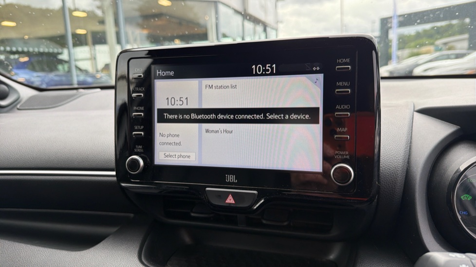 Toyota Yaris 1.5 Hybrid Dynamic 5dr CVT Hybrid Hatchback - Image 29