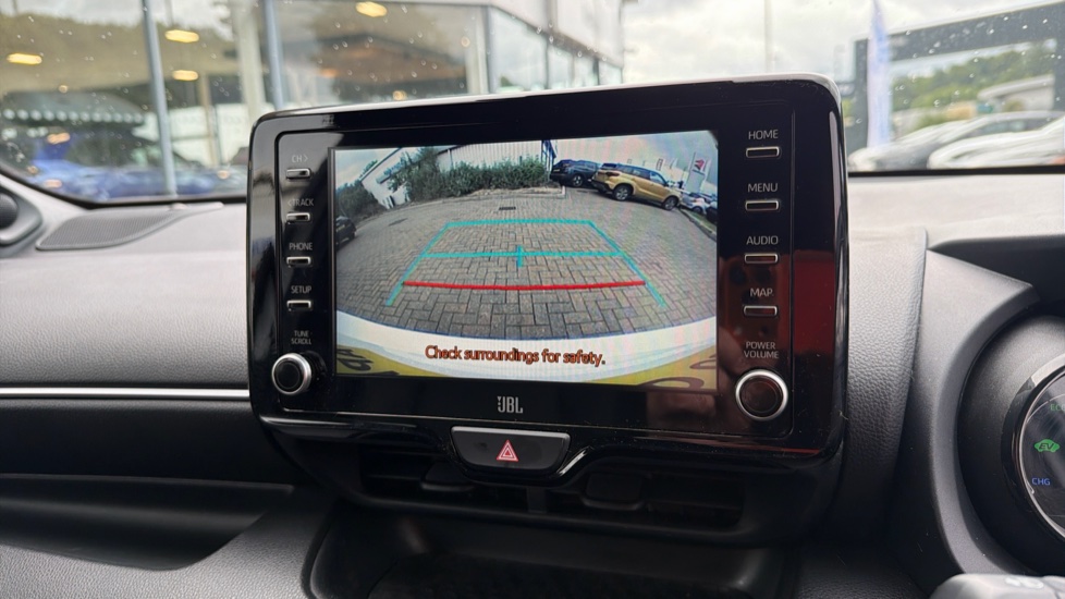 Toyota Yaris 1.5 Hybrid Dynamic 5dr CVT Hybrid Hatchback - Image 33