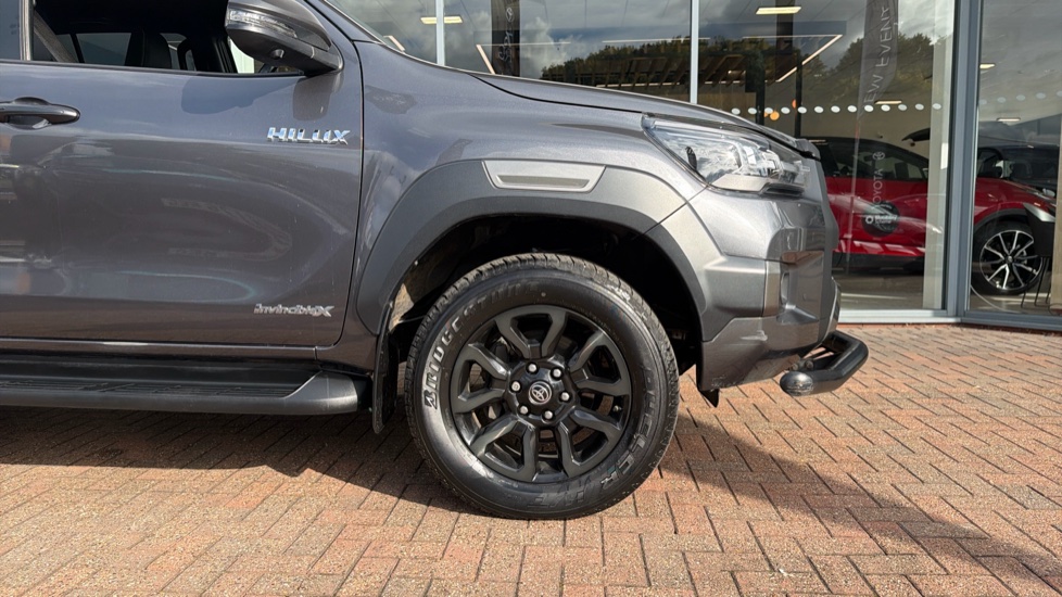 Toyota Hilux Diesel Invincible X D/Cab Pick Up 2.8 D 48V Auto - Image 25