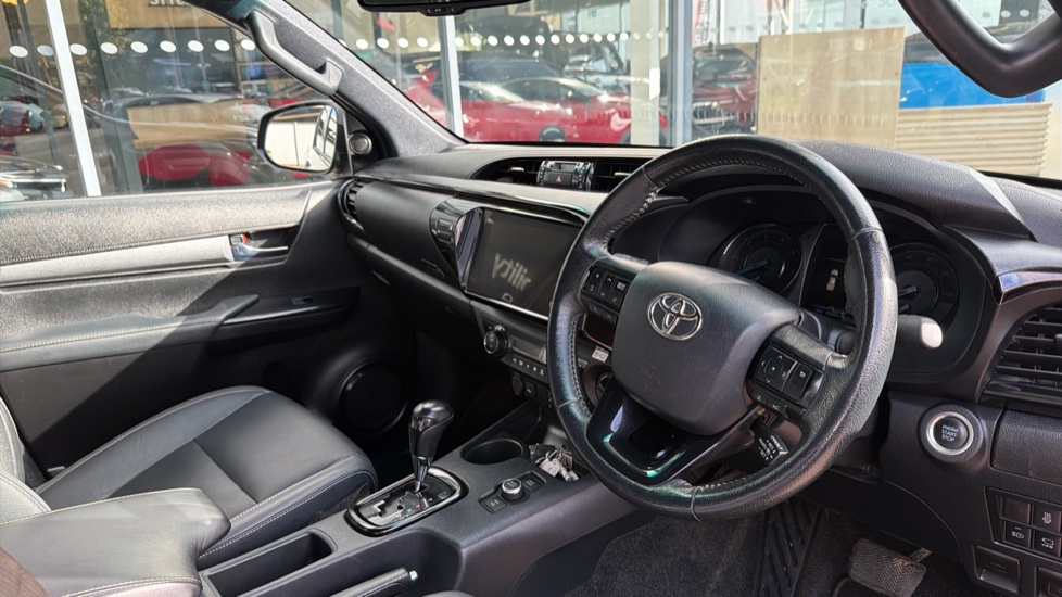 Toyota Hilux Diesel Invincible X D/Cab Pick Up 2.8 D 48V Auto - Image 34