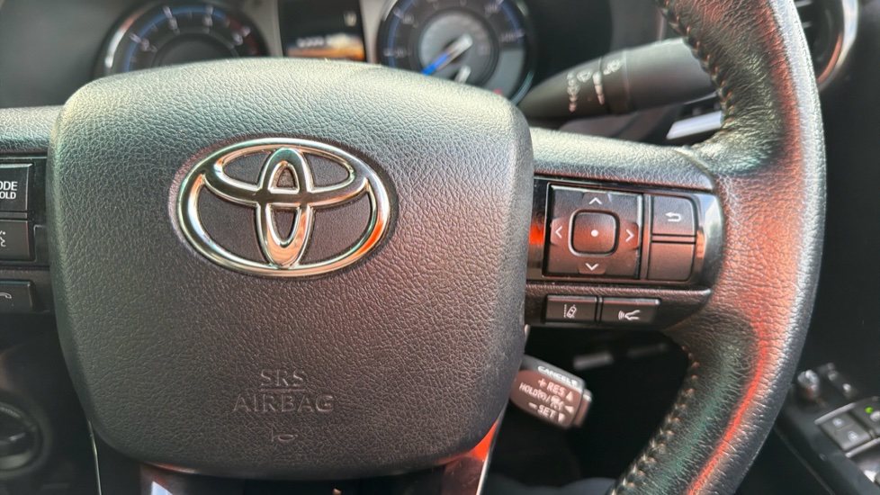 Toyota Hilux Diesel Invincible X D/Cab Pick Up 2.8 D 48V Auto - Image 38