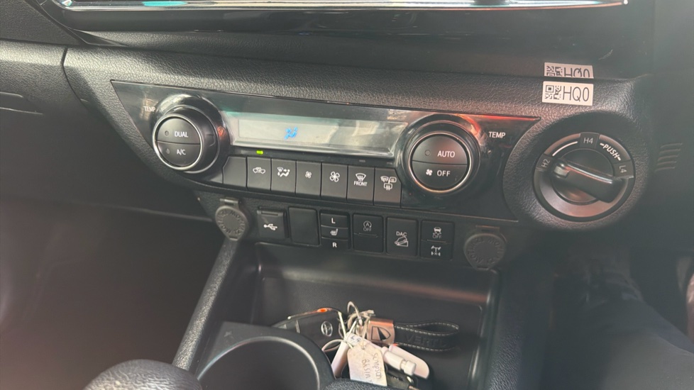 Toyota Hilux Diesel Invincible X D/Cab Pick Up 2.8 D 48V Auto - Image 40