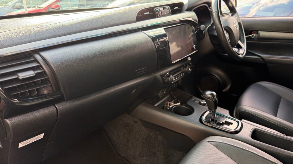 Toyota Hilux Diesel Invincible X D/Cab Pick Up 2.8 D 48V Auto - Image 46
