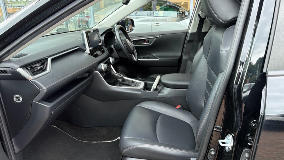 Toyota RAV4 2.5 VVT-i Hybrid Excel TSS 5dr CVT Hybrid Estate - Image 5