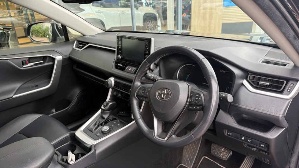 Toyota RAV4 2.5 VVT-i Hybrid Excel TSS 5dr CVT Hybrid Estate - Image 34