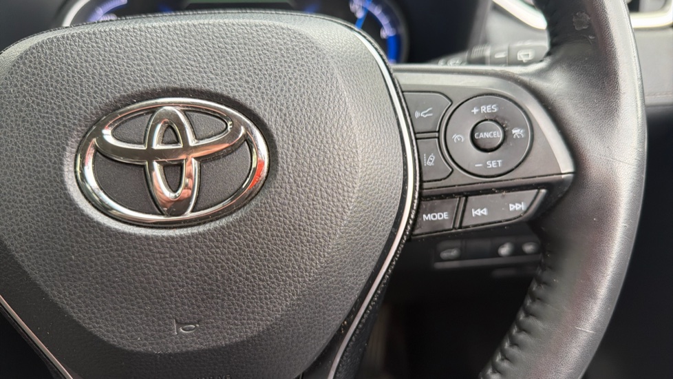 Toyota RAV4 2.5 VVT-i Hybrid Excel TSS 5dr CVT Hybrid Estate - Image 39