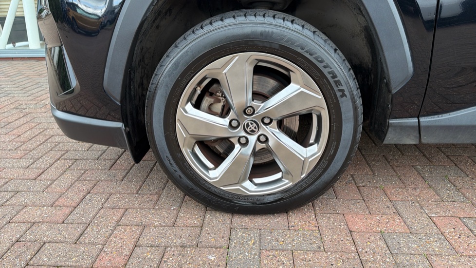 Toyota RAV4 2.5 VVT-i Hybrid Excel TSS 5dr CVT Hybrid Estate - Image 44