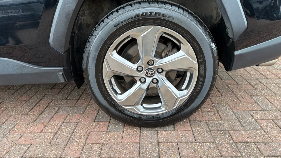 Toyota RAV4 2.5 VVT-i Hybrid Excel TSS 5dr CVT Hybrid Estate - Image 45