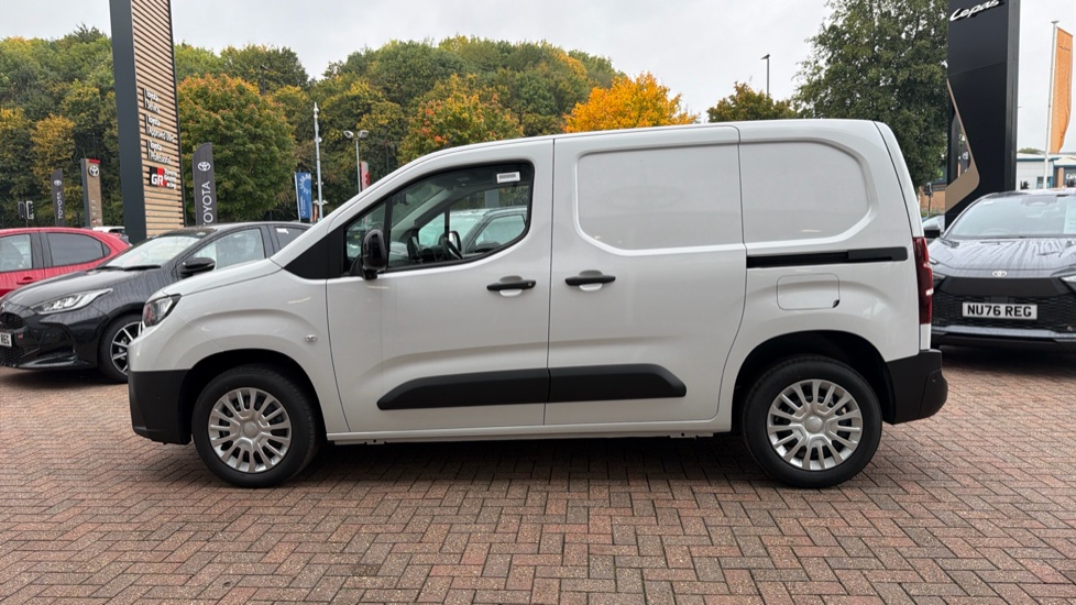 Toyota Proace City L1 Diesel 1.5D 100 Icon Van - Image 24