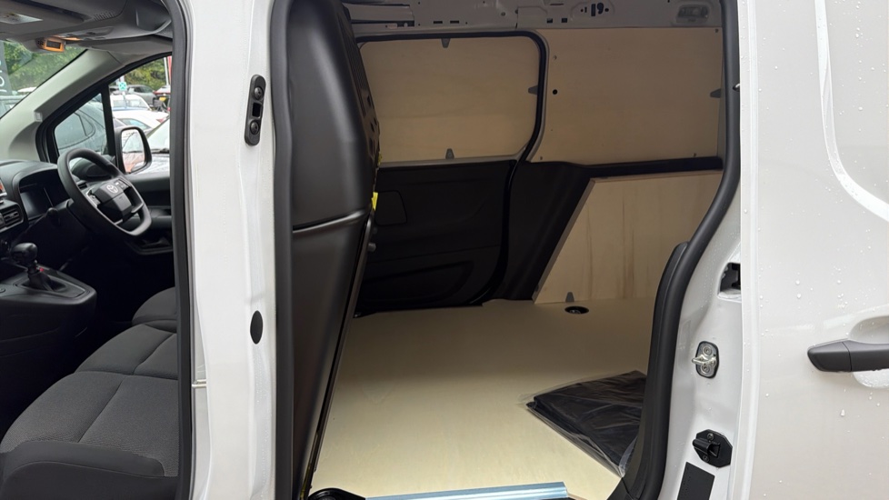 Toyota Proace City L1 Diesel 1.5D 100 Icon Van - Image 15