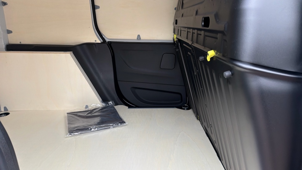 Toyota Proace City L1 Diesel 1.5D 100 Icon Van - Image 18