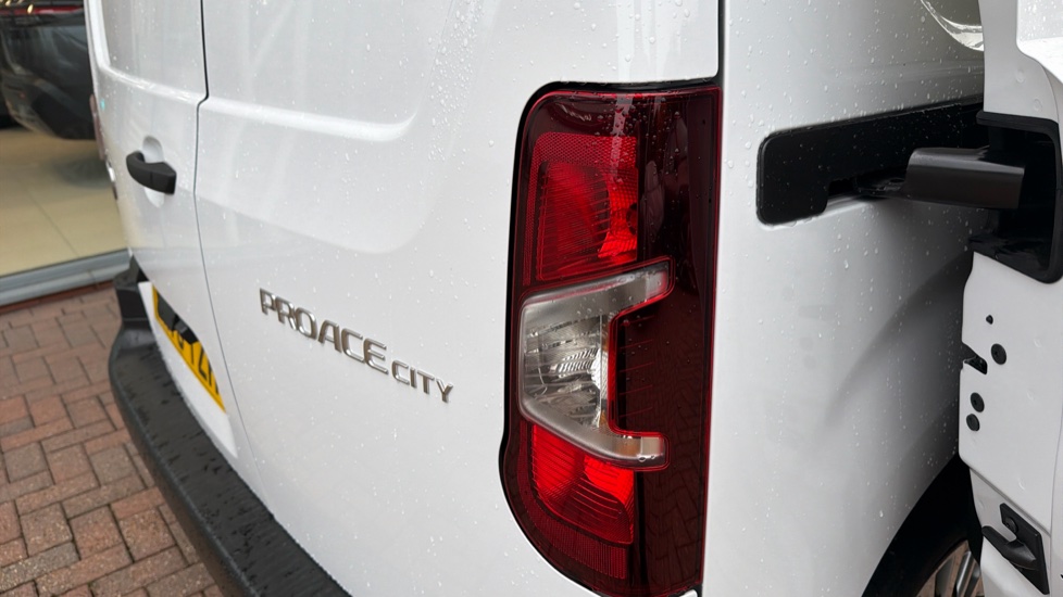 Toyota Proace City L1 Diesel 1.5D 100 Icon Van - Image 21
