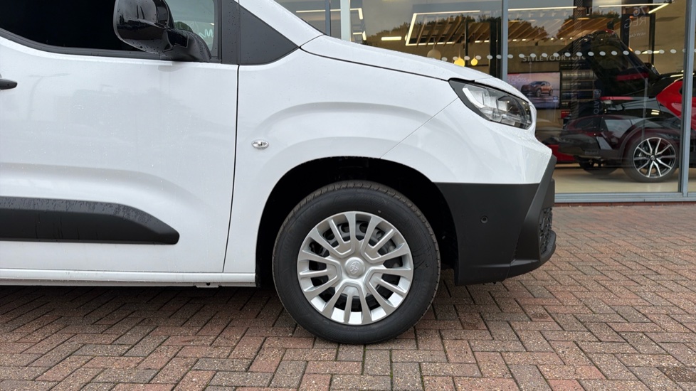 Toyota Proace City L1 Diesel 1.5D 100 Icon Van - Image 25