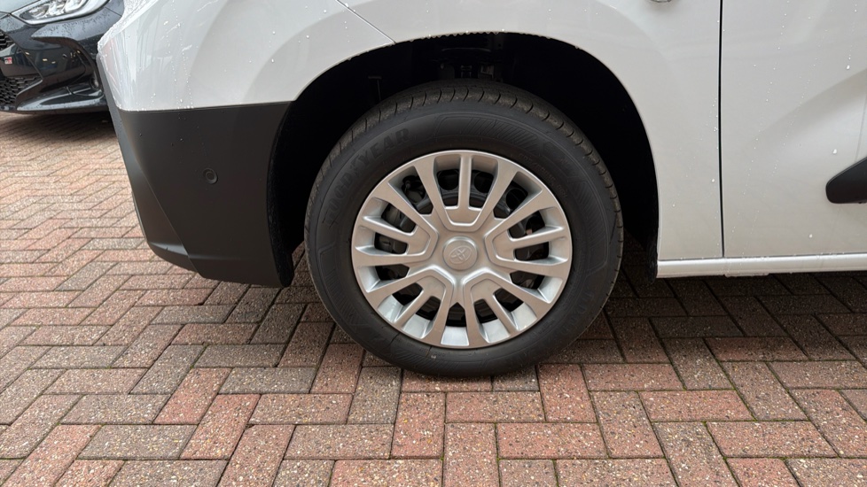 Toyota Proace City L1 Diesel 1.5D 100 Icon Van - Image 42