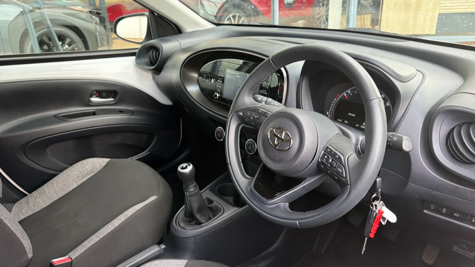 Toyota Aygo X 1.0 VVT-i Pure 5dr Petrol Hatchback - Image 6