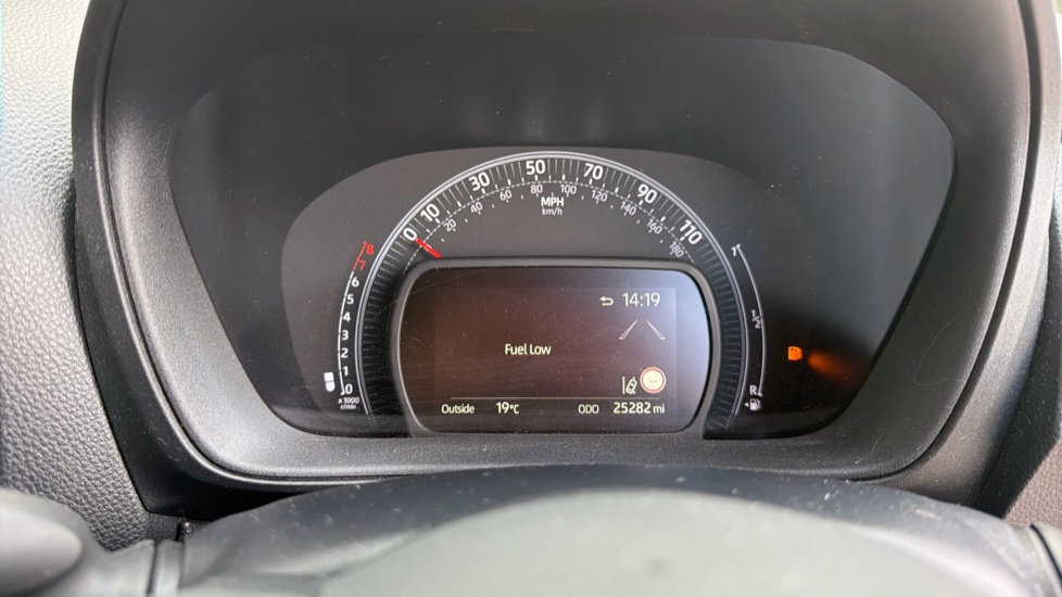Toyota Aygo X 1.0 VVT-i Pure 5dr Petrol Hatchback - Image 11