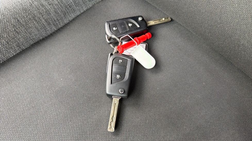 Toyota Aygo X 1.0 VVT-i Pure 5dr Petrol Hatchback - Image 28