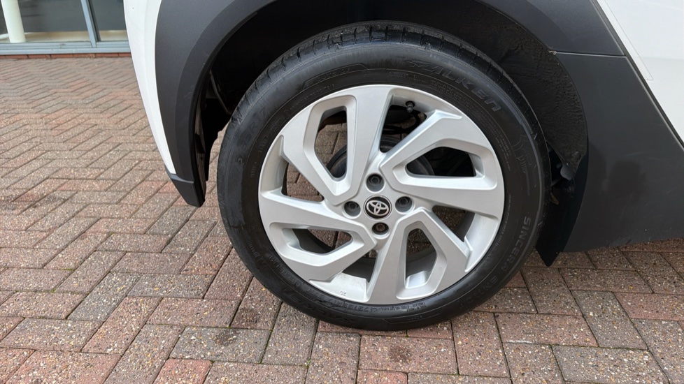 Toyota Aygo X 1.0 VVT-i Pure 5dr Petrol Hatchback - Image 41