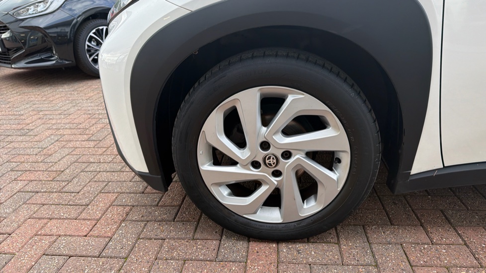 Toyota Aygo X 1.0 VVT-i Pure 5dr Petrol Hatchback - Image 42