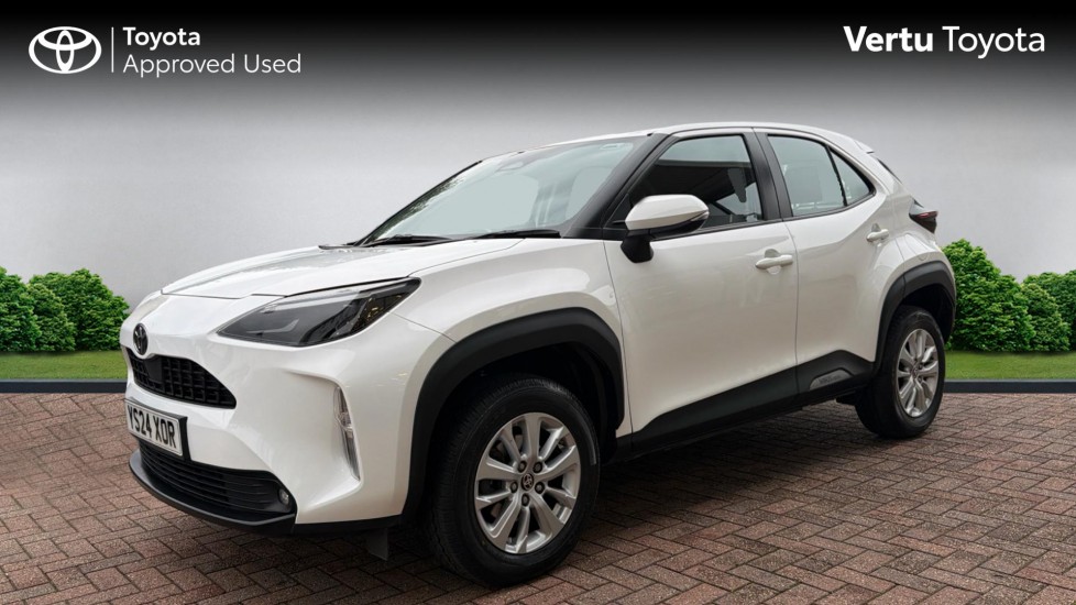 Toyota Yaris Cross 1.5 Hybrid Icon 5dr CVT Hybrid Estate - Image 3