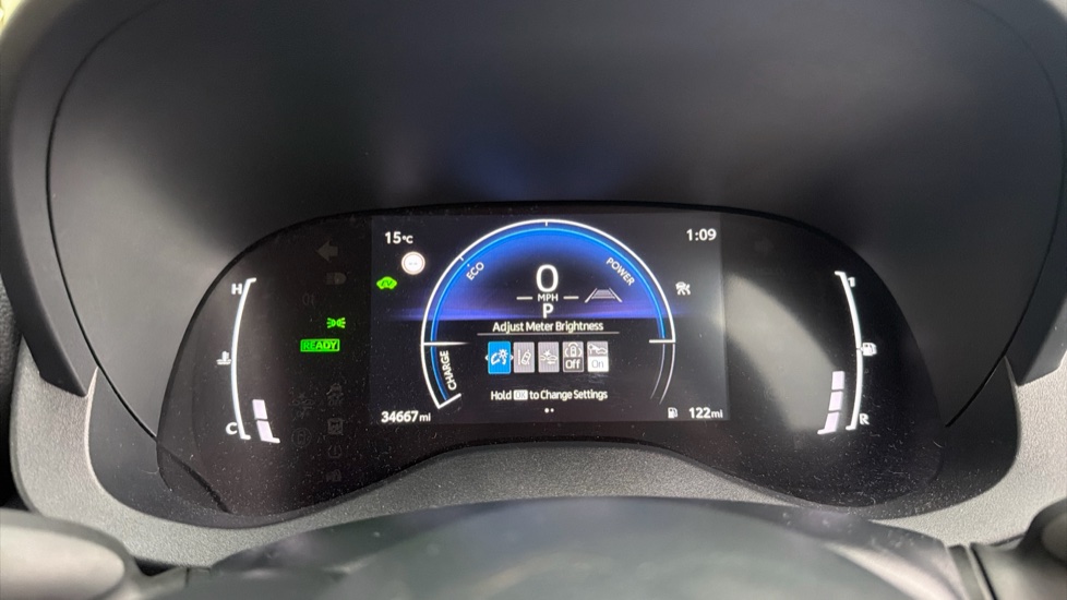 Toyota Yaris Cross 1.5 Hybrid Icon 5dr CVT Hybrid Estate - Image 11