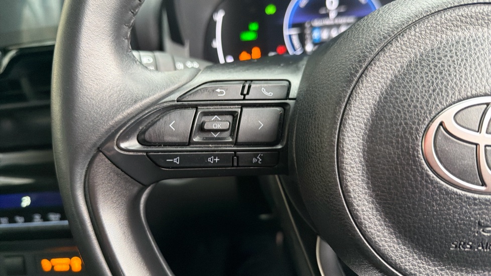 Toyota Yaris Cross 1.5 Hybrid Icon 5dr CVT Hybrid Estate - Image 36