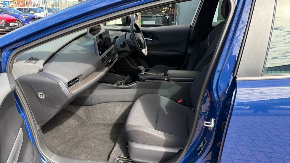 Toyota Prius 2.0 PHEV Design 5dr CVT Hatchback - Image 5