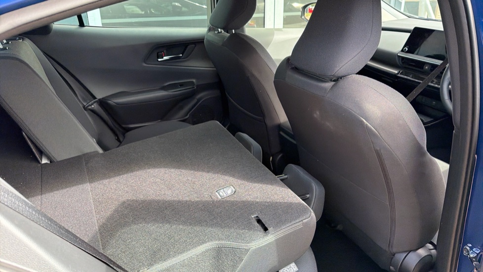 Toyota Prius 2.0 PHEV Design 5dr CVT Hatchback - Image 18