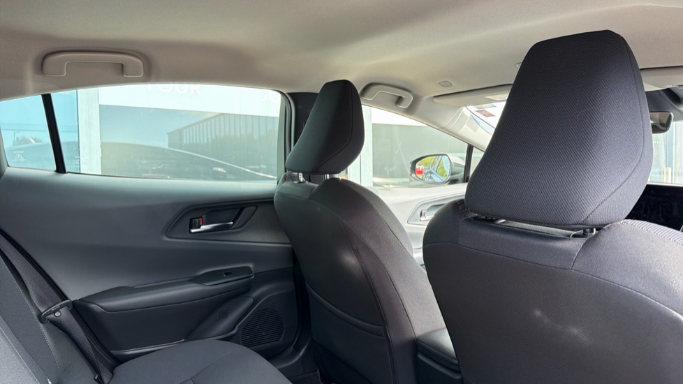 Toyota Prius 2.0 PHEV Design 5dr CVT Hatchback - Image 19