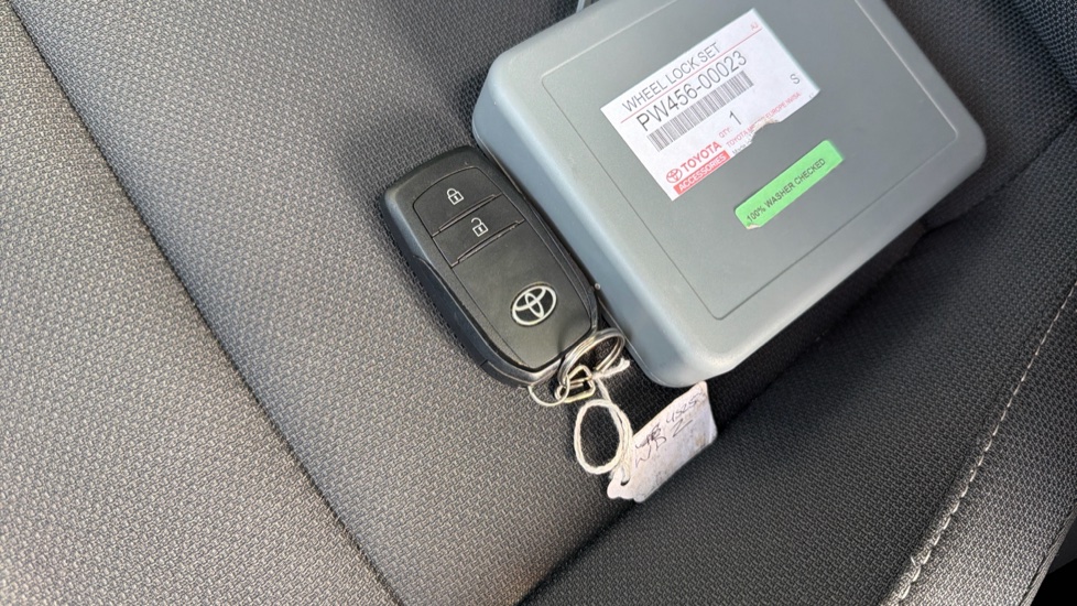 Toyota Prius 2.0 PHEV Design 5dr CVT Hatchback - Image 28